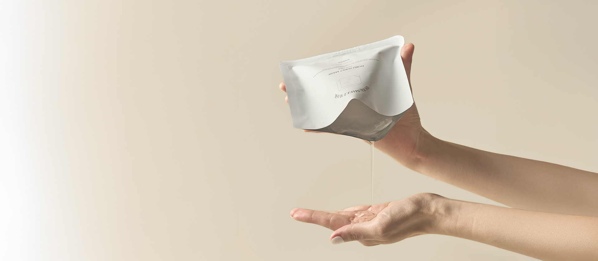 <p>Feel the Drop<br/>Feel the Glow</p>